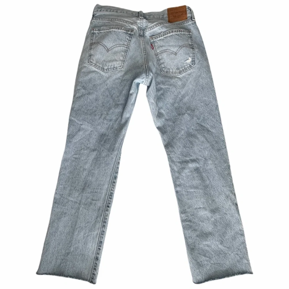 Levi's Light Blue Relaxed Women Jeans 28x27 ripped light wash straight leg pants - Picture 7 of 15